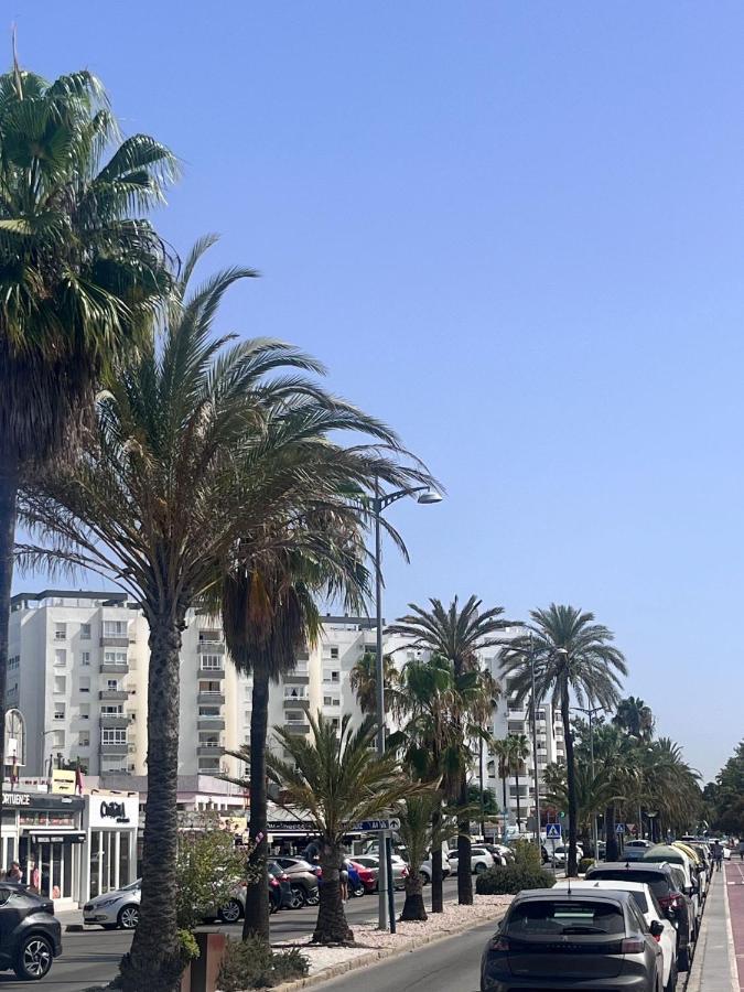 エル・プエルト・デ・サンタ・マリアApartamento En Primera Linea De Playa Valdemar 1アパートメント エクステリア 写真